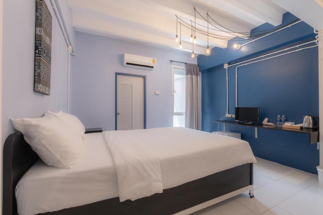 Bedgasm Hotel X Cafe Nimman Чіангмай Екстер'єр фото