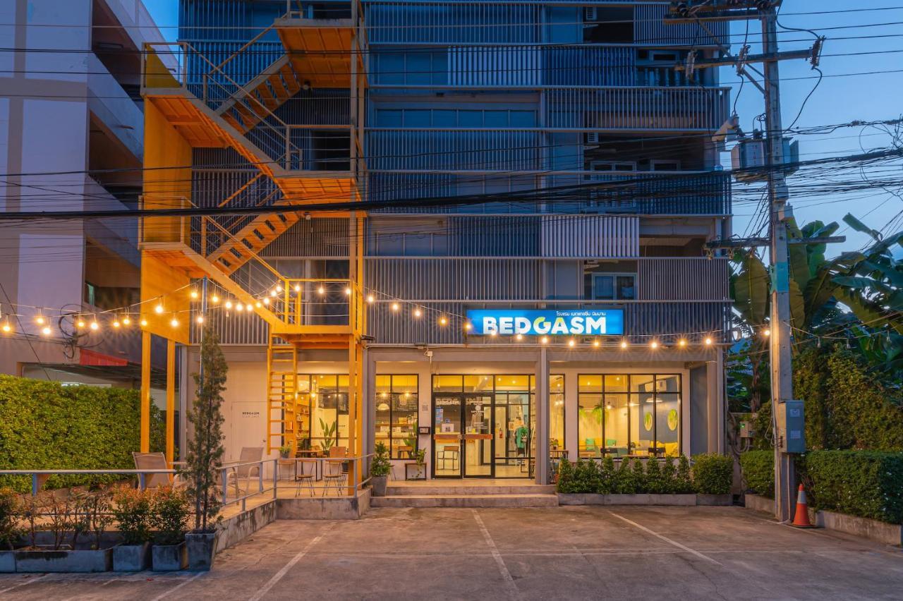 Bedgasm Hotel X Cafe Nimman Чіангмай Екстер'єр фото