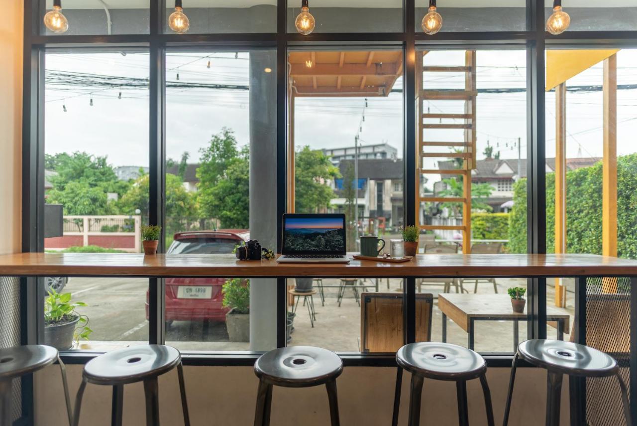 Bedgasm Hotel X Cafe Nimman Чіангмай Екстер'єр фото