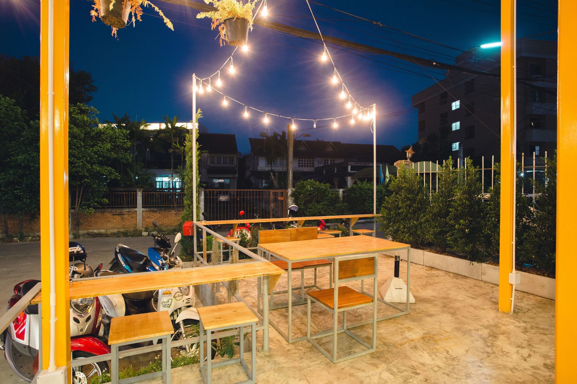 Bedgasm Hotel X Cafe Nimman Чіангмай Екстер'єр фото